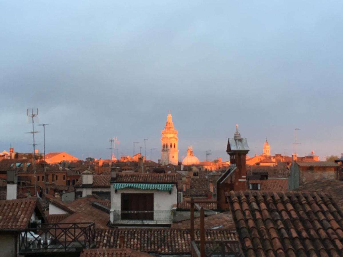 Lion Rooftop Novita' * Venecia
